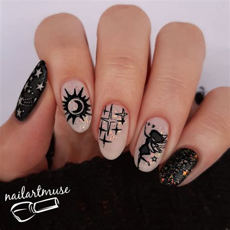 Spellcasting nails: Express your witchy side with these manicures